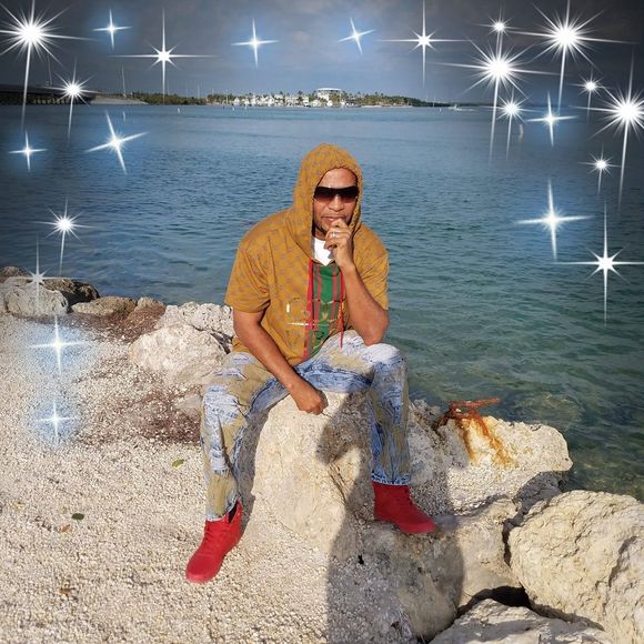 Meet your Posher, Maurice - Picture 1 of 1